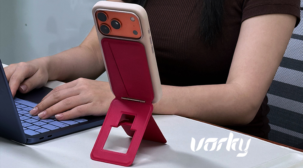Slim iPhone 15 case, shockproof and scratch-resistant, precise cutouts, lightweight and durable daily protection.